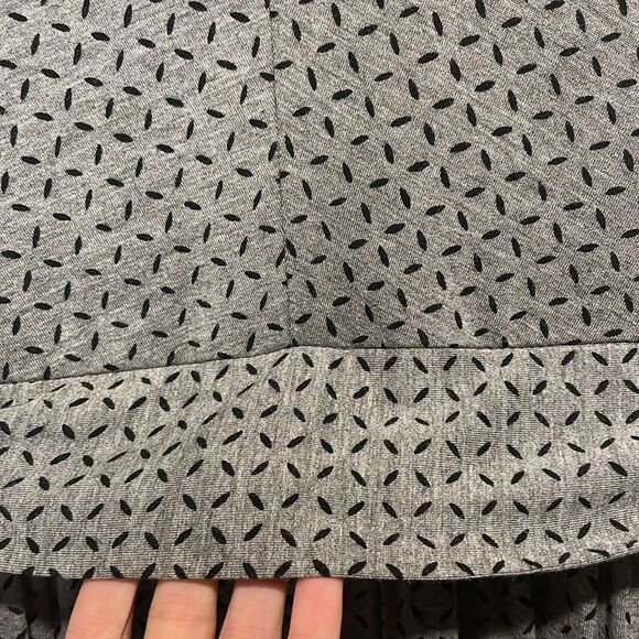 Loft- NWT Gray Print V-Neck Sleeveless Belt Stretch Jersey Pockets Dress- XLP - Picture 7 of 10